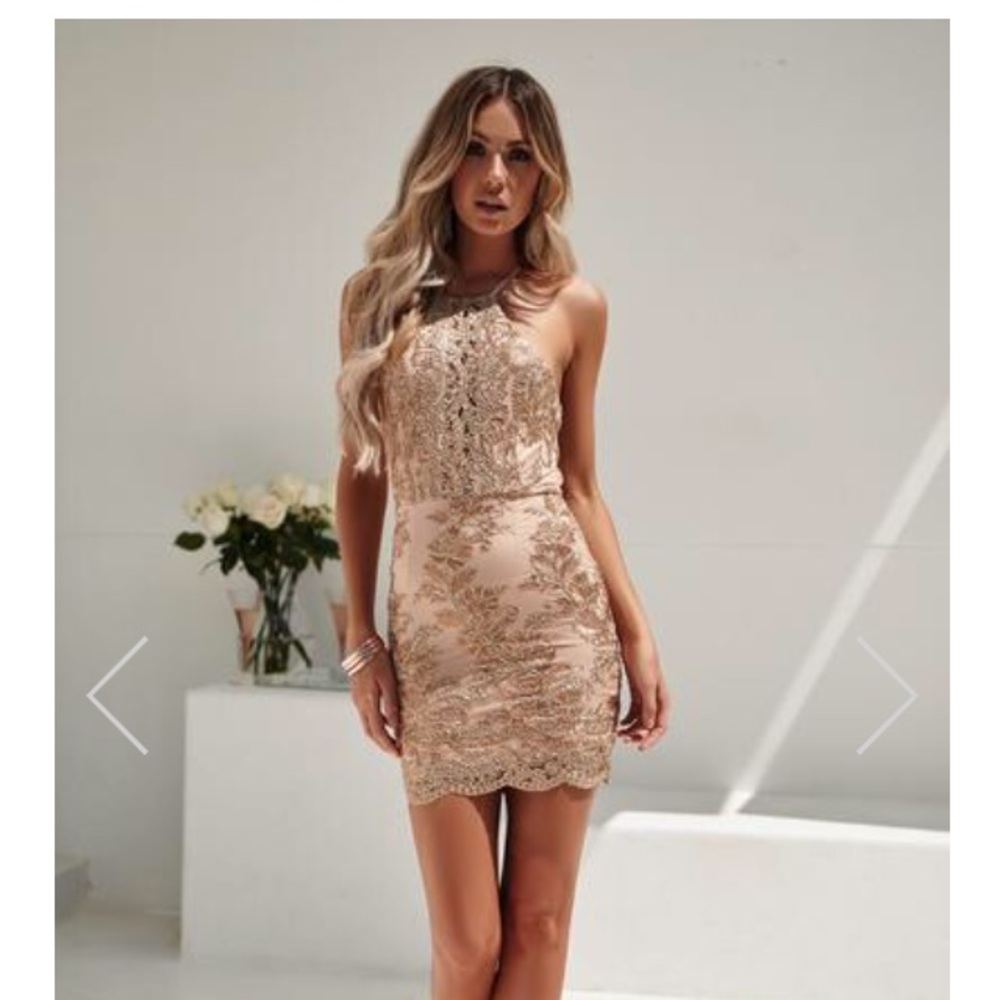 Breathtaking dress gold